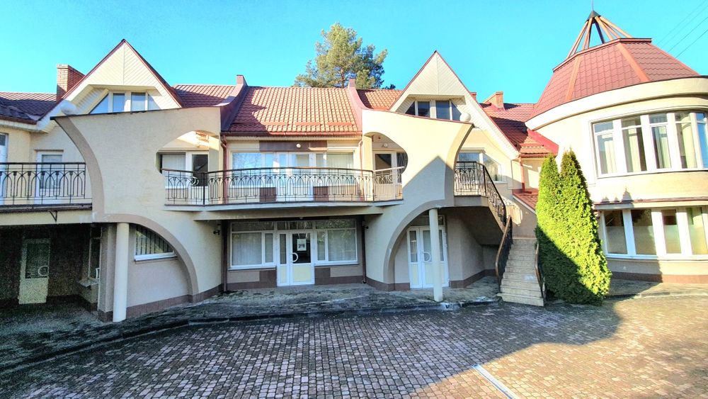 ПРОДАЖ КОМЕРЦІЙНОГО приміщення-комплексу в центральн. частині Мукачева