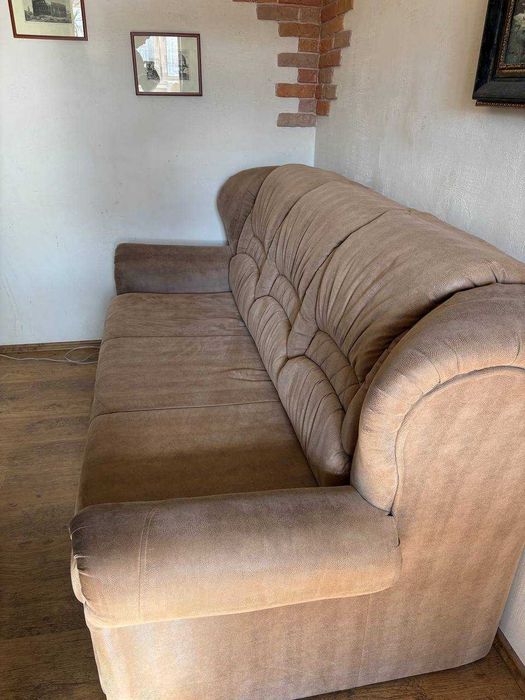 Продам диван-ліжко + два крісла