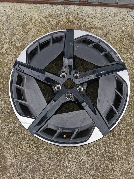 Felga Seat Cupra 8jx20” ET50