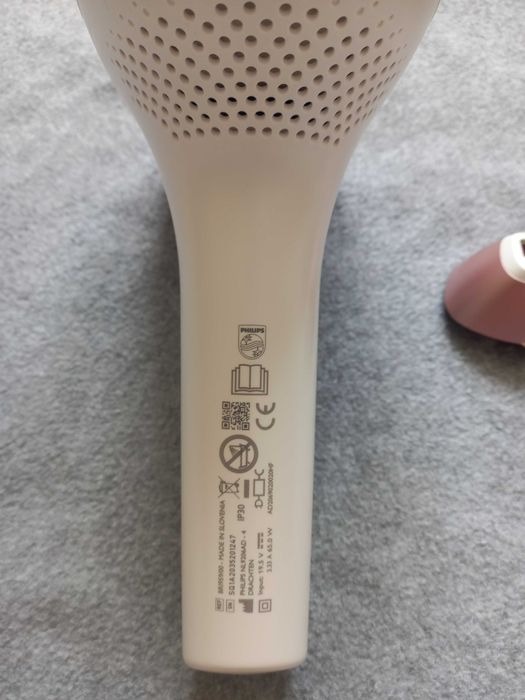 Фотоепілятор Philips Lumea Prestige