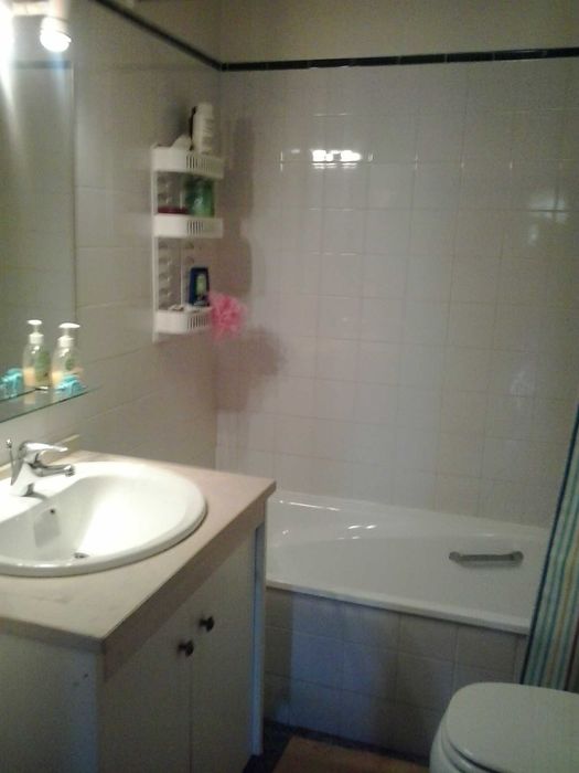 Quarto Lisboa estudantes sexo femino Lumiar linha amarela do metro Cidade Universitária
