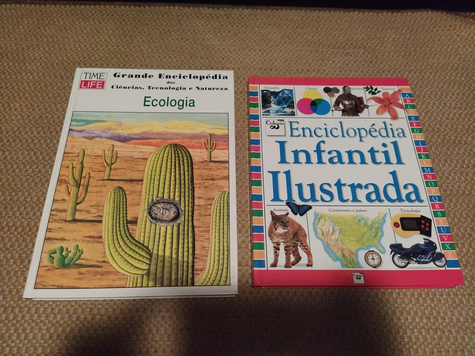 Atlas, enciclopédias e outros livos juvenis