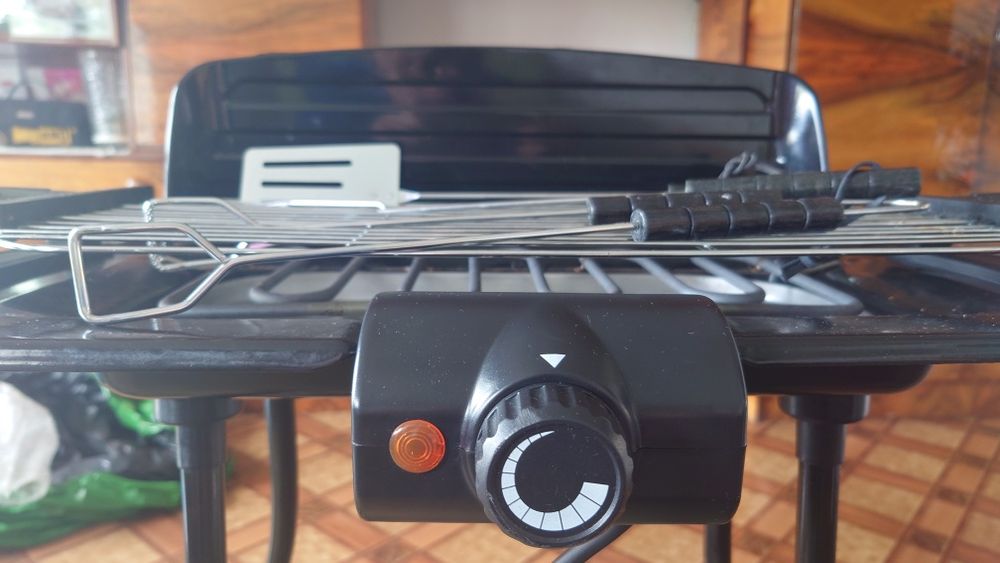 Grill elektryczny NOWY Cena do negocjacji