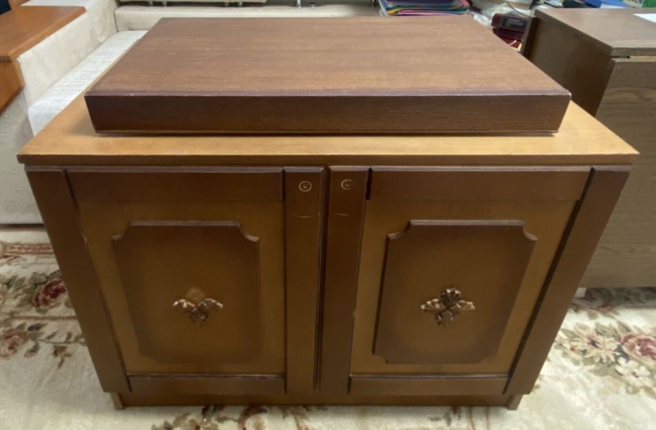 Тумба під телевізор (комод)