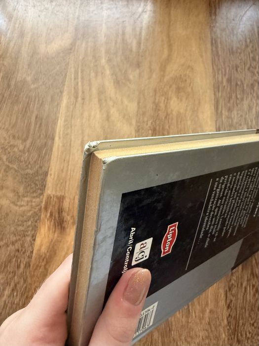 Livro “Este Homem é Perigoso” de Peter Cheyney