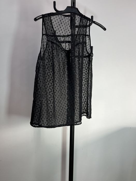 Túnica preta com brilhos