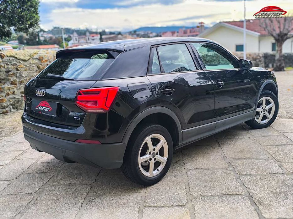 Audi Q2 1.6 TDI *Nacional* *Faróis Led* 116cv