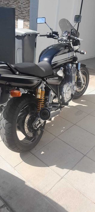 Mota XJR 1300 YAMAHA