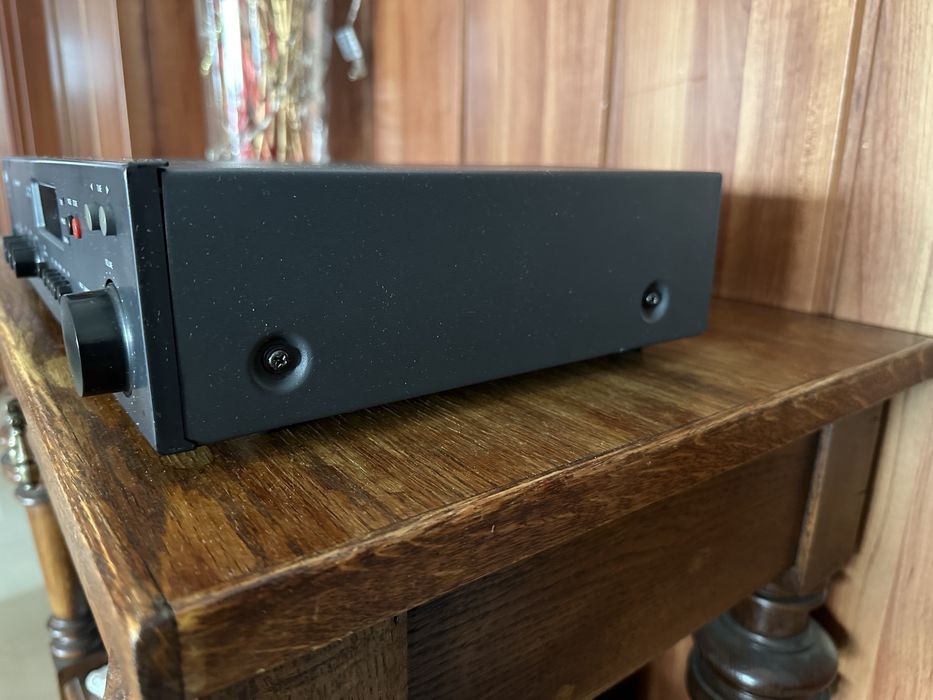 NAD 701 ampltuner stereo analogowe brzmienie