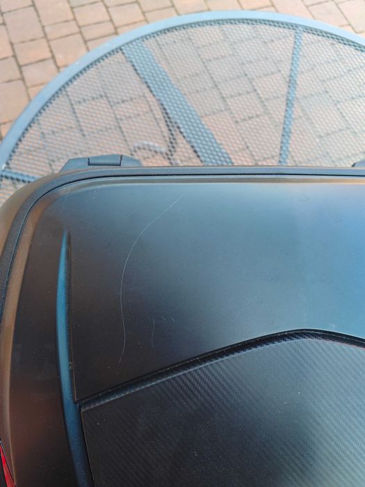 Kufer centralny GIVI V47nn