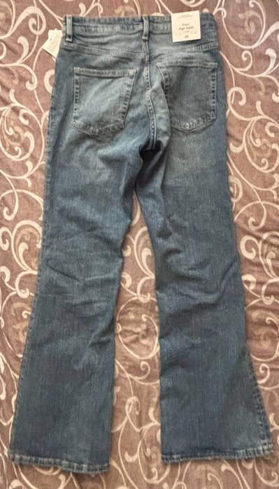 Джинсы H&M Flare High Waist, размер EUR 38 (M), клеш, высокая посадка