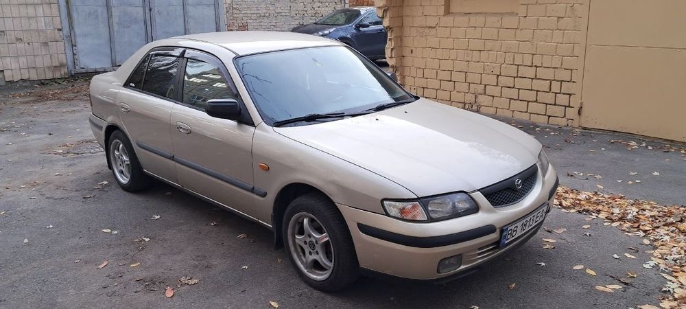 Автомобиль Мазда