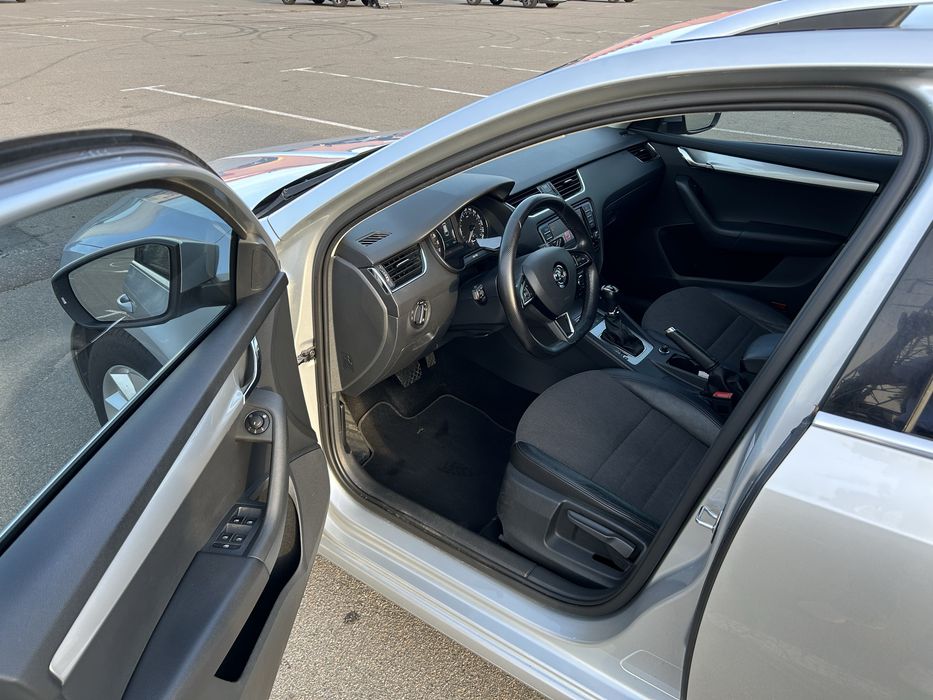 Skoda Octavia 2015 VIN TMBJJ7NE3F0121645 фото оголошення 5 з 22