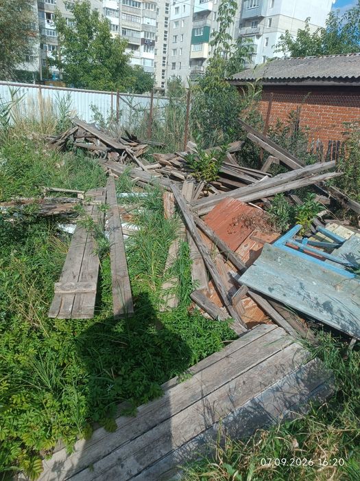 доски,обрізки, відходи