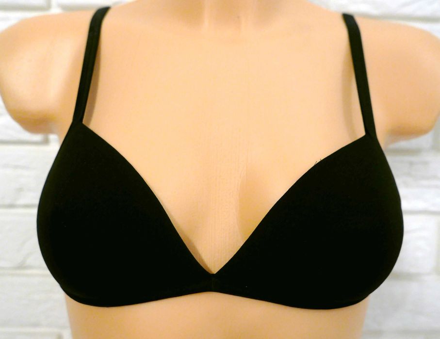 Ultralekki miękki biustonosz aksamitny dotyk KUNERT czarny 75A OKAZJA