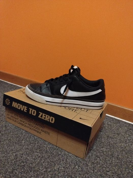 Buty Nike vourt legacy rozmiar 38