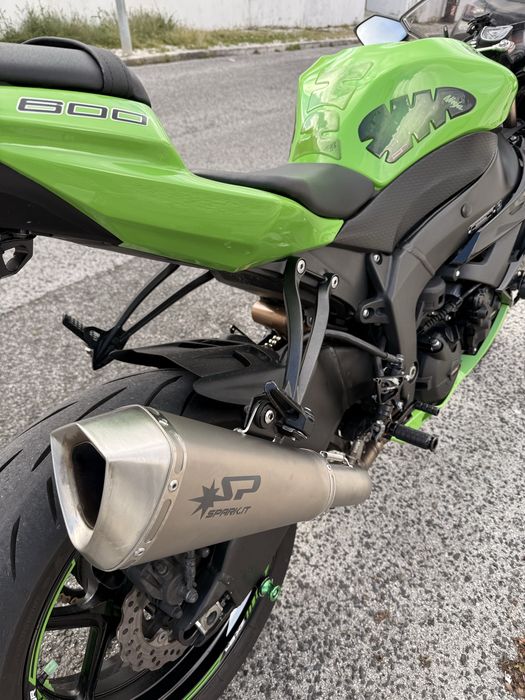 Kawasaki Ninja ZX6R 2010