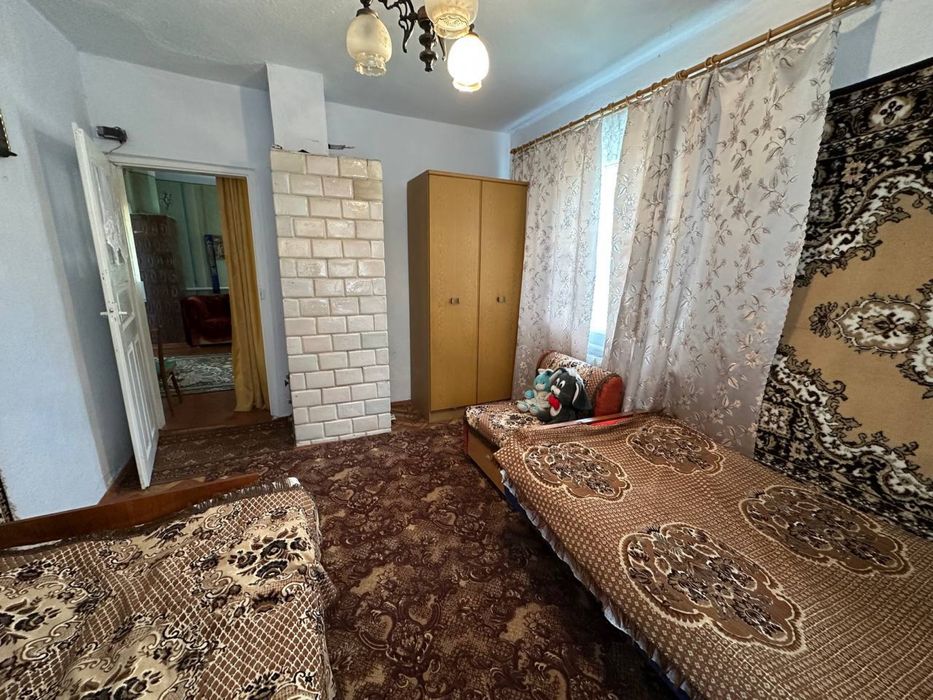 Продам будинок неподалік міста Кам’янець-Подільський