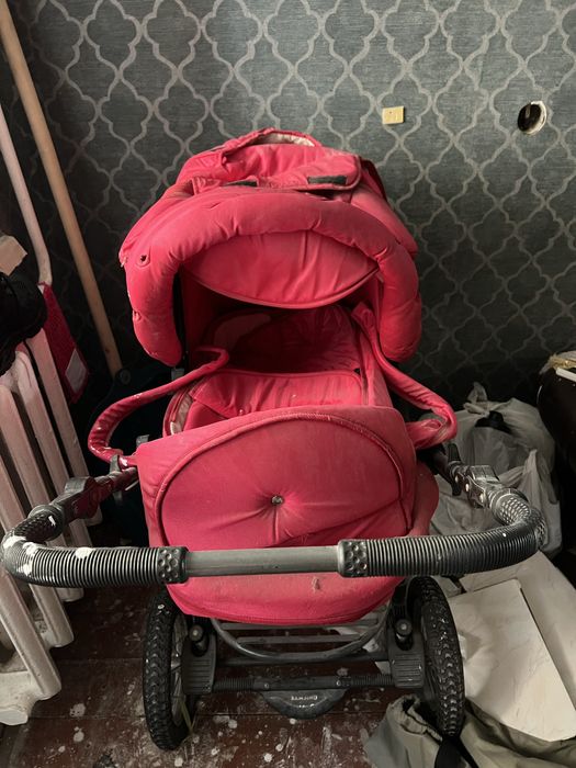 Дитяча коляска