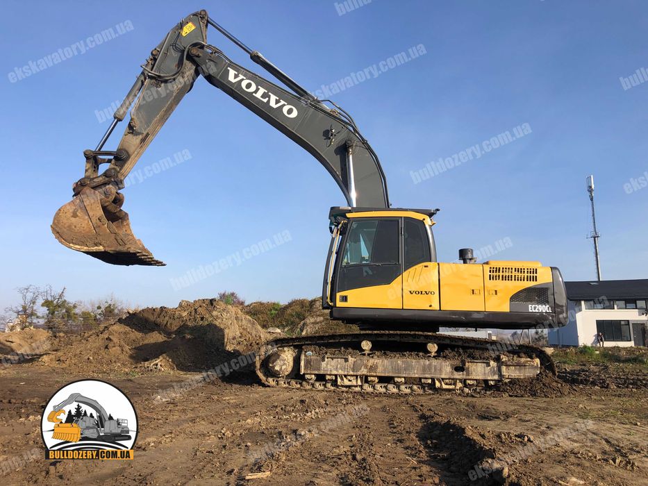 Демонтаж зданий и сооружений экскаватором Вольво290 Демонтаж приміщень