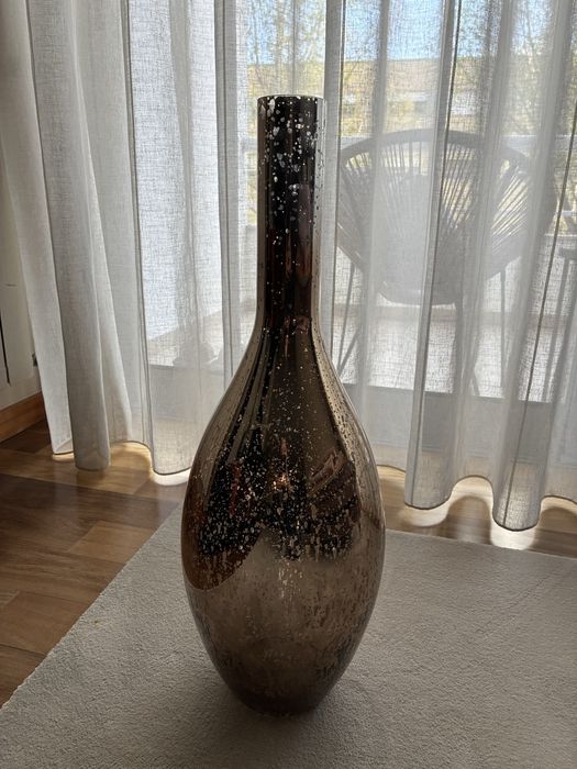 Jarrao em vidro com pintura dourada