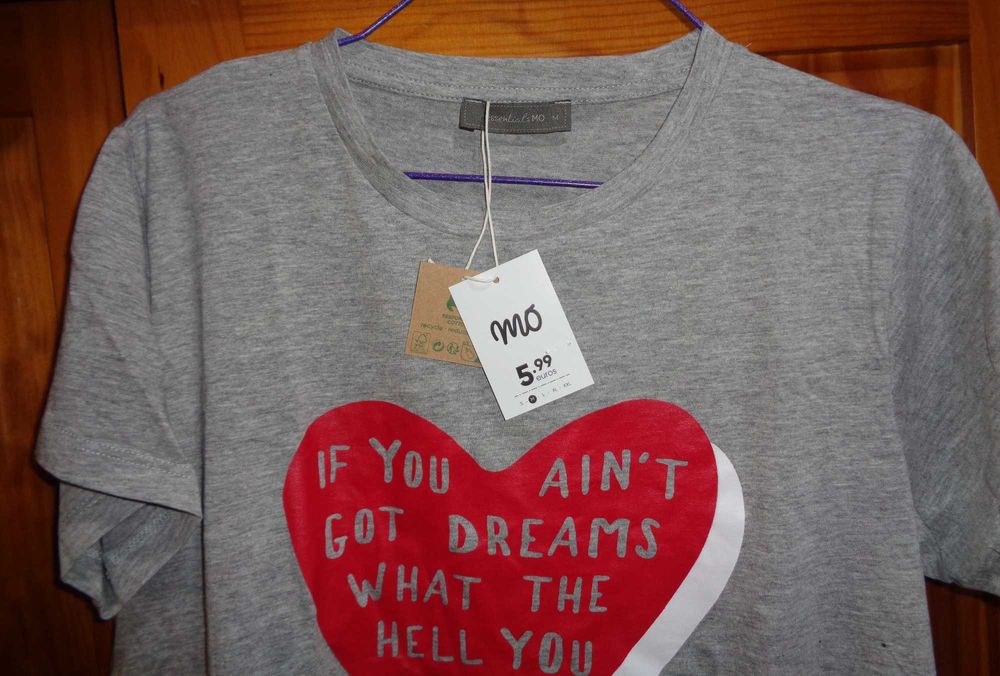 T-shirt da MO para mulher tamanho M  (Nova com etiqueta)