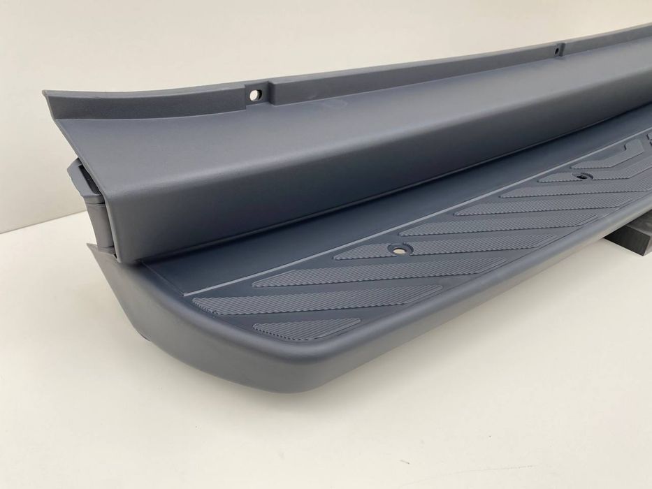 Задній бампер сходинка ступенька Mercedes Sprinter W906