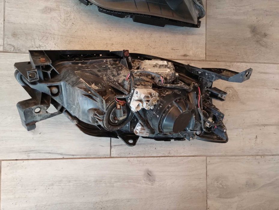 lampa lampy reflektor subaru impreza gh 07- ksenon eu prawa lewa