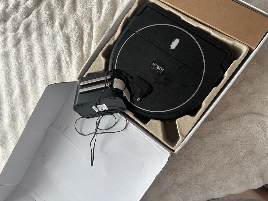 Робот-пилосос HOBOT legee 688 робочий повністю