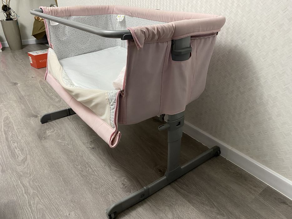 Дитяче ліжечко (приставне) chicco next 2 me