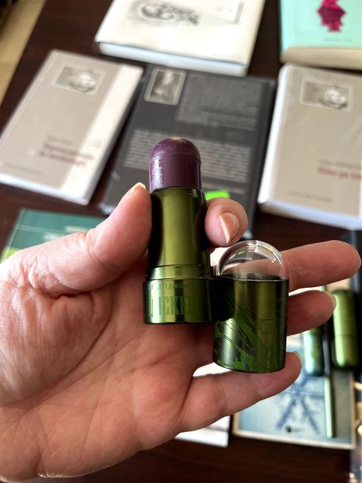 r.e.m. beauty Wicked Elphaba Makeup Set