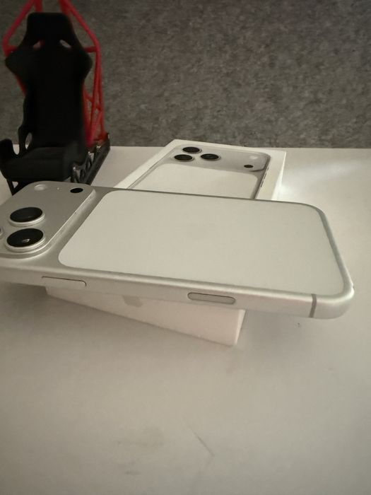 Troco/Vendo Iphone 17 Pro Max 256GB Silver