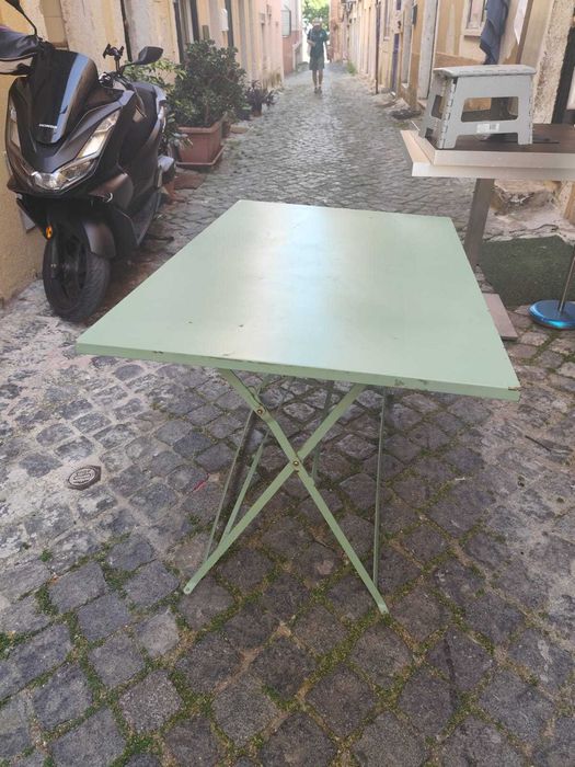 Mesas à Venda – Interior/Exterior