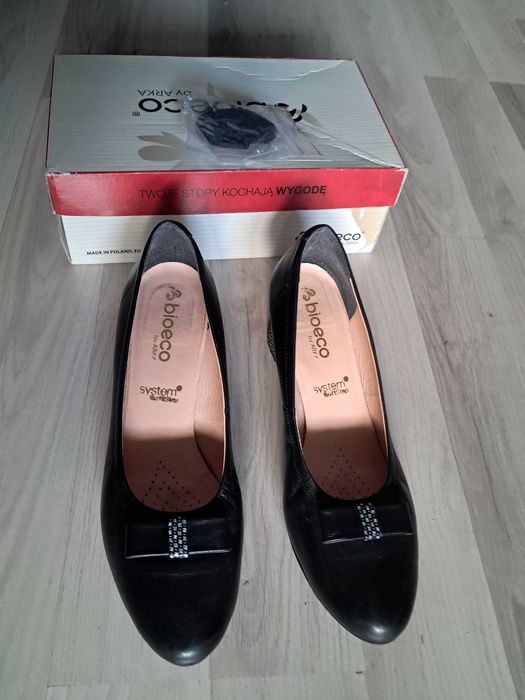 Buty czarne rozmiar 42