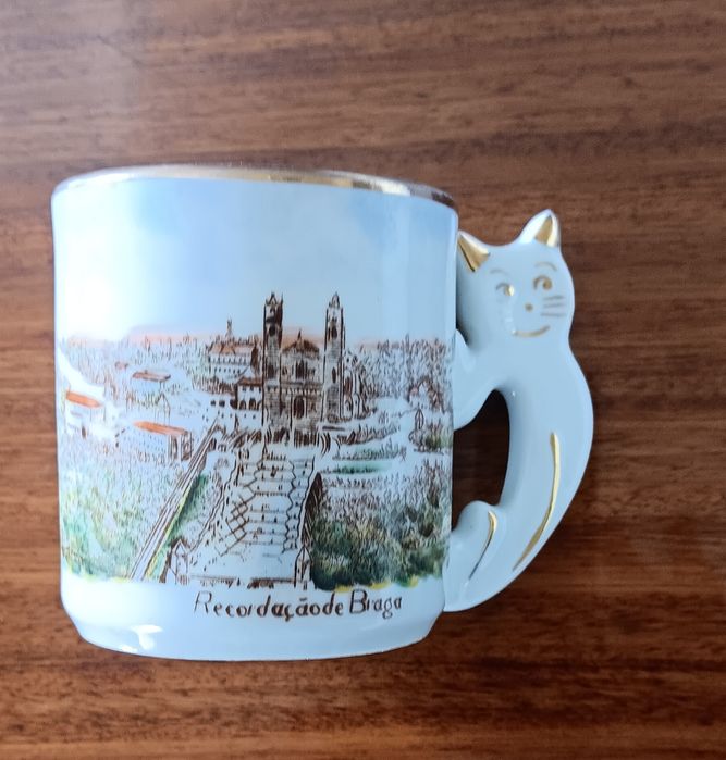 Vista Alegre. Caneca. Lembrança.