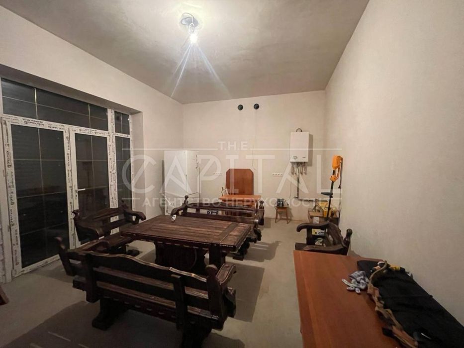 Продаж будинку в Лісовій Бучі  195м2 / 10 соток