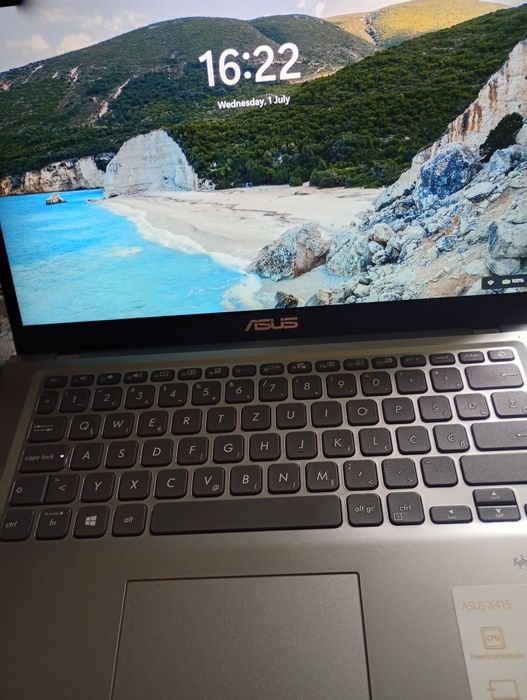 ASUS VivoBook X415EA / i5 11 gen / 16 GB RAM / SSD 512 GB / Win 11 Pro