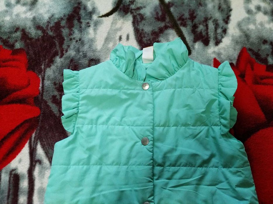 Стильна,модна жилетка для дівчинки 7-8 р