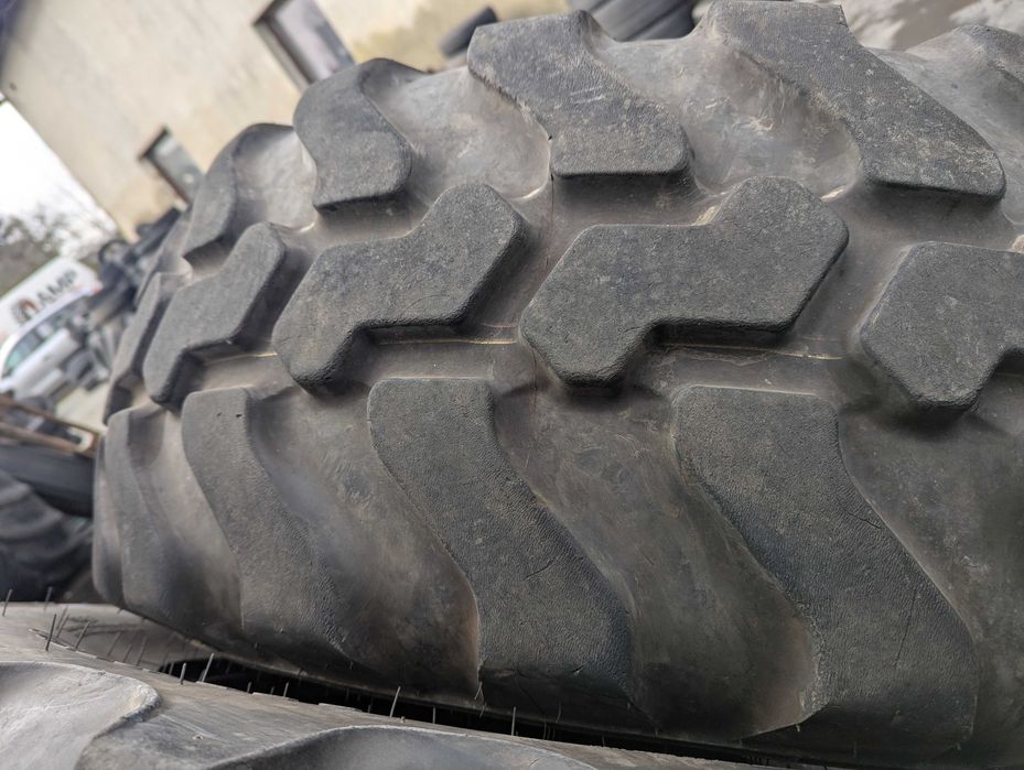405/70R20 16/70R20 400/70R20 Mitas EM01 przemysłowa
