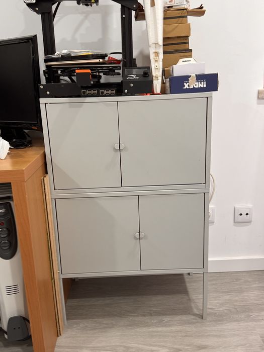 2 armarios de arrumacao