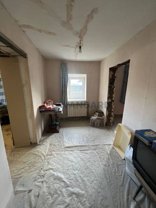 Продаж будинку+8соток приватизованої землі+літня кухня. Запоріжжя ліве