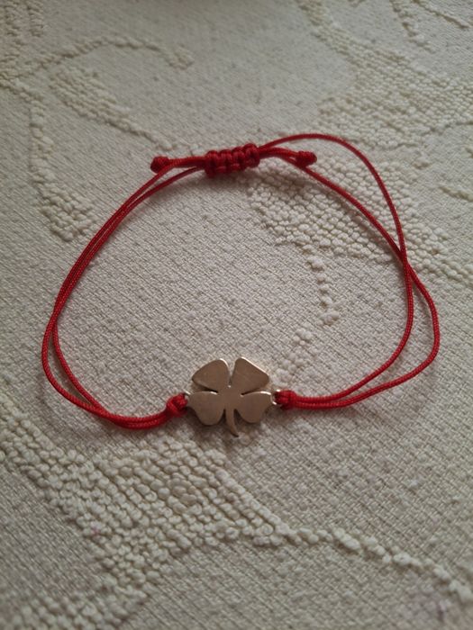 Bransoletka sznurkowa