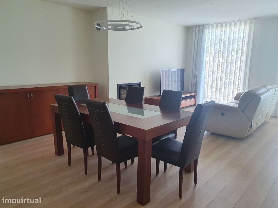 T3 com garagem e terraço