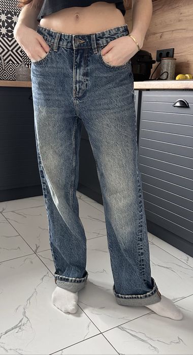 Zara джинси 36 розмір ,більшомірять