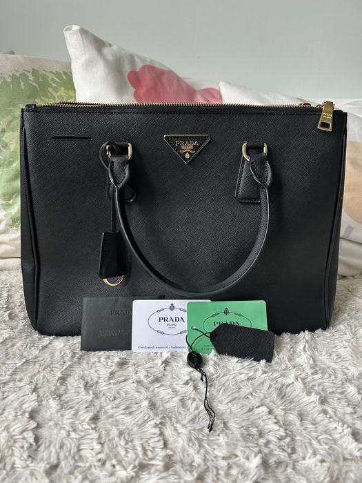 Torebka Prada do reki