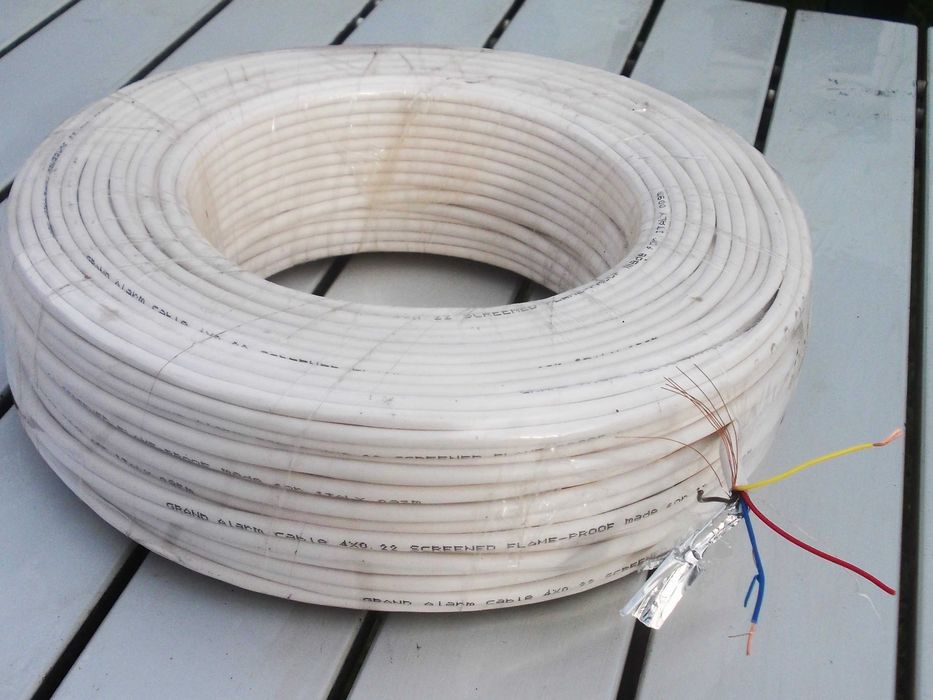 Кабель сигнальний для сигналізації  4х0.22 екран (100м. бухта)