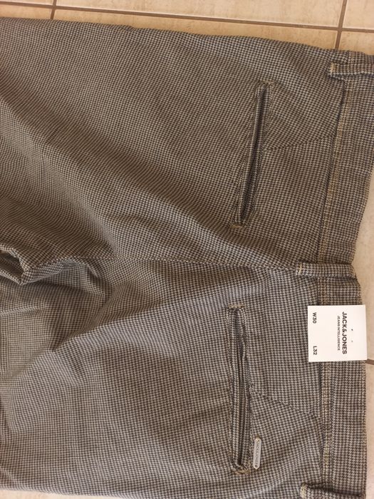 męskie spodnie -30/32-M-Jack & Jones-szer-pas-ok 80cm-elastyczne-nowe