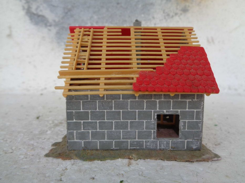 1:87 Faller Moradia em construção