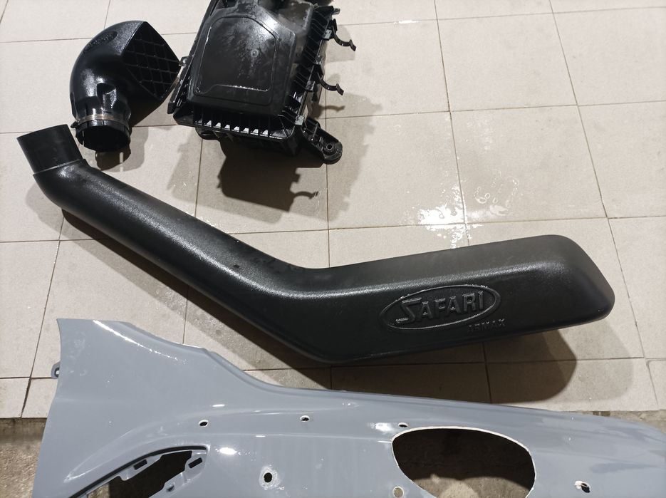 Safari Snorkel Ford Raptor