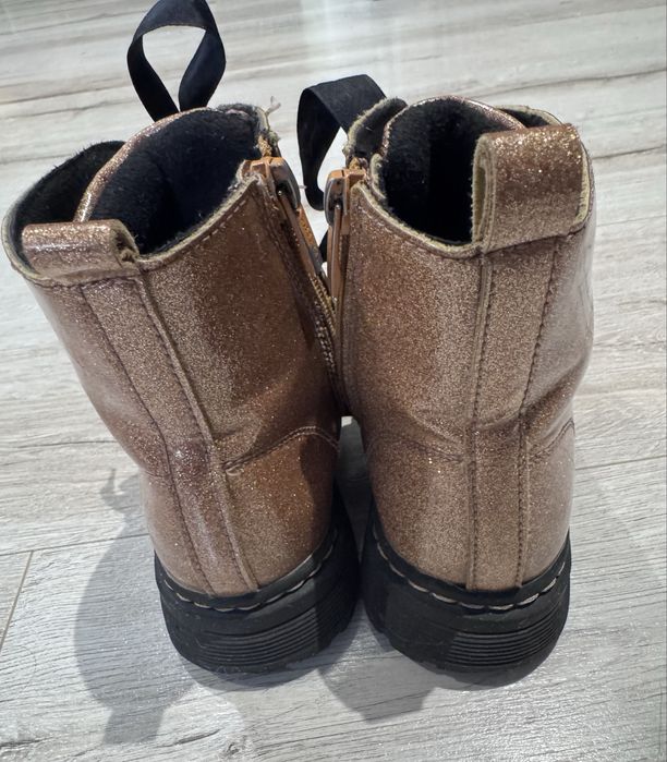 Buty jesienno-zimowe r. 28